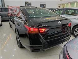 نیسان ئەلتیما